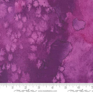 Laura Muir "Coming Up Roses" Flow in Amethyst - Half Yard