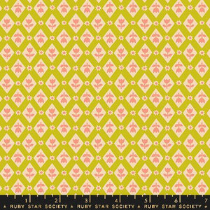 "Favorite Flowers" Lattice in Pistachio - Half Yard